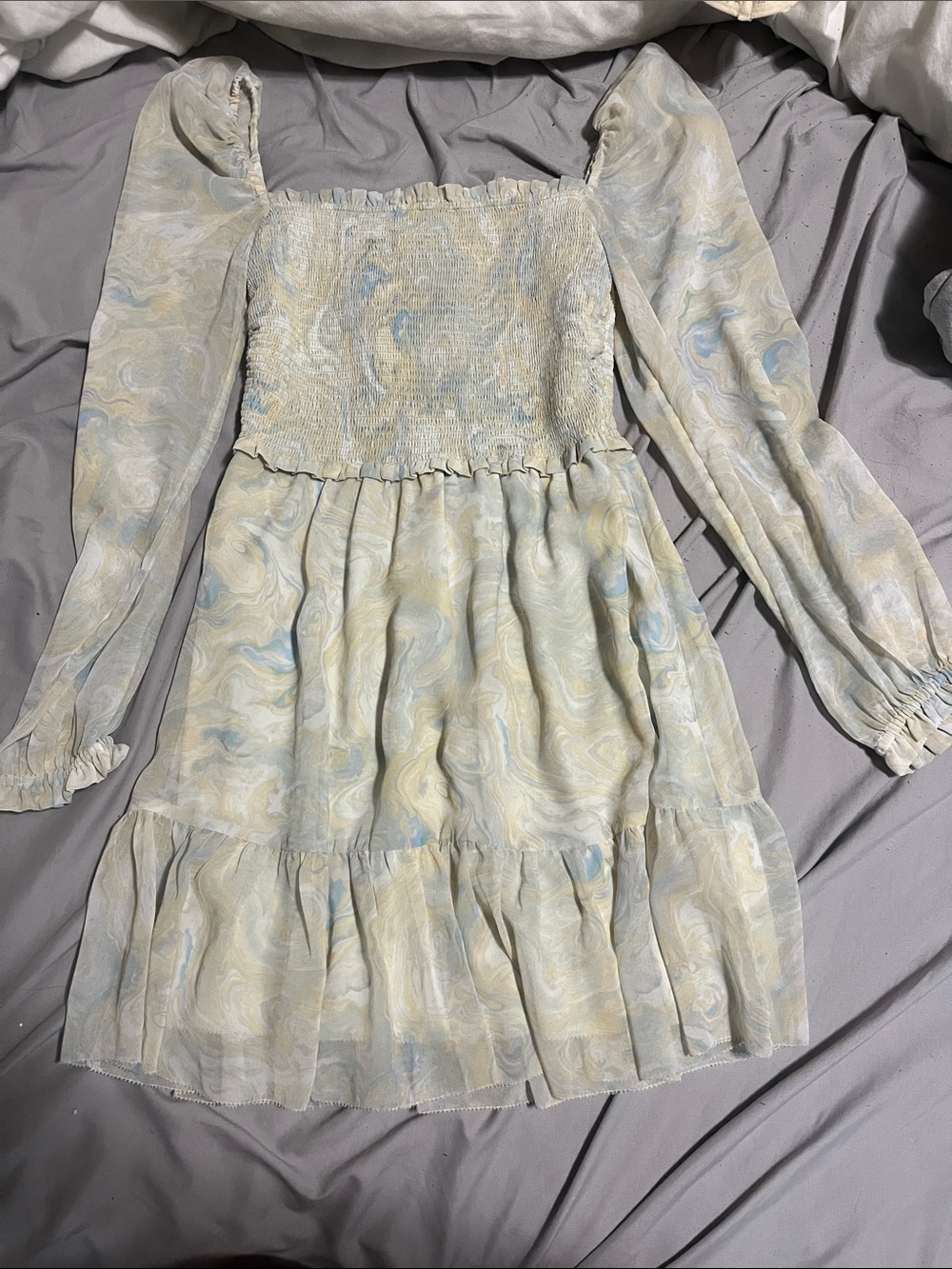 Aritzia Wilfred Pastel Marble Smocked Puff-Sleeve Dress in Cream and Light Blue